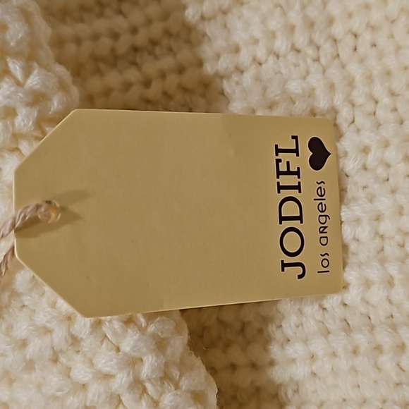 Jodifl Sweater - Picture 7 of 14